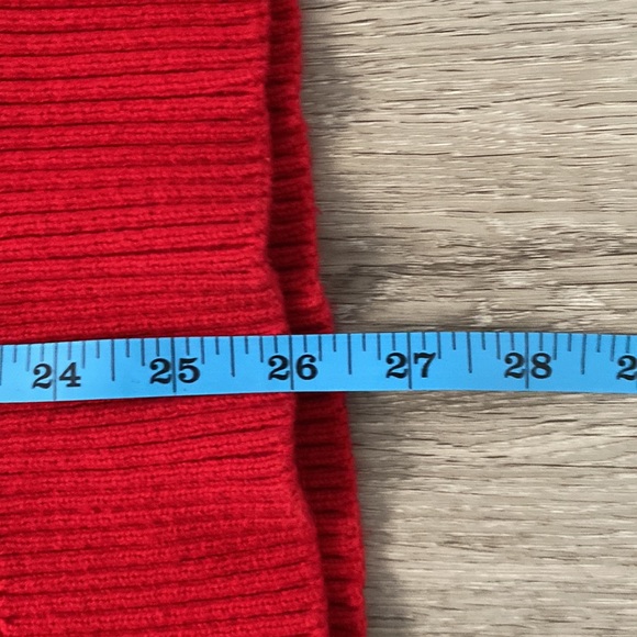 Liz Claiborne V-Neck Cable Knit Sweater - Picture 4 of 4